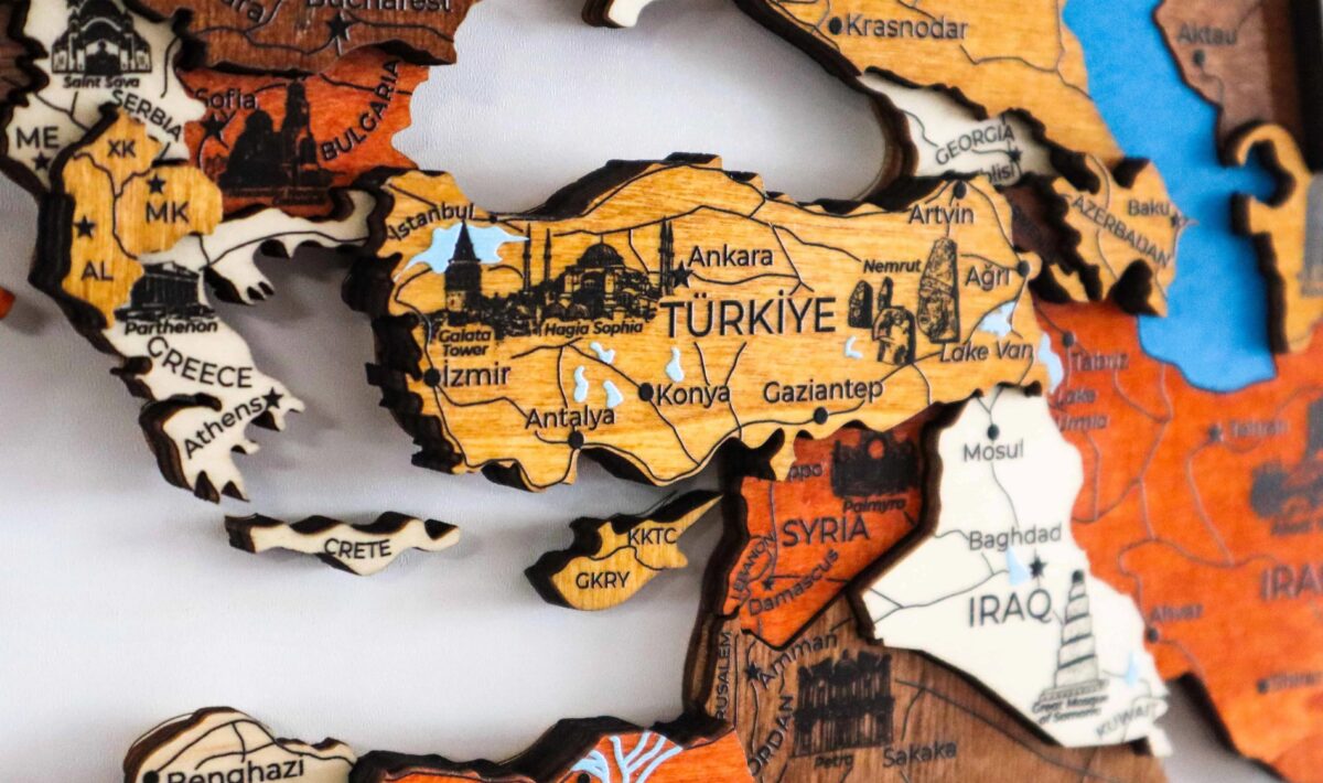 Traveler World Map - Image 25